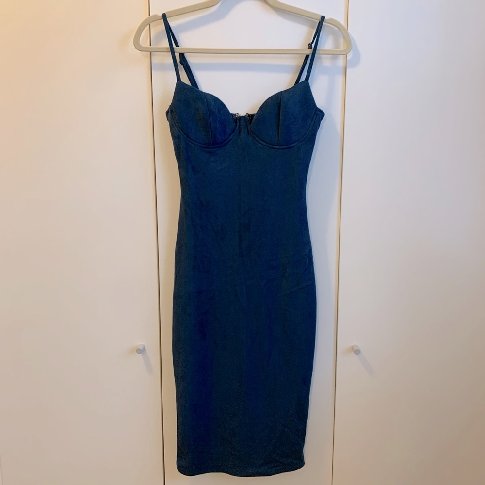 Windsor blue velvet sleeveless midi dress